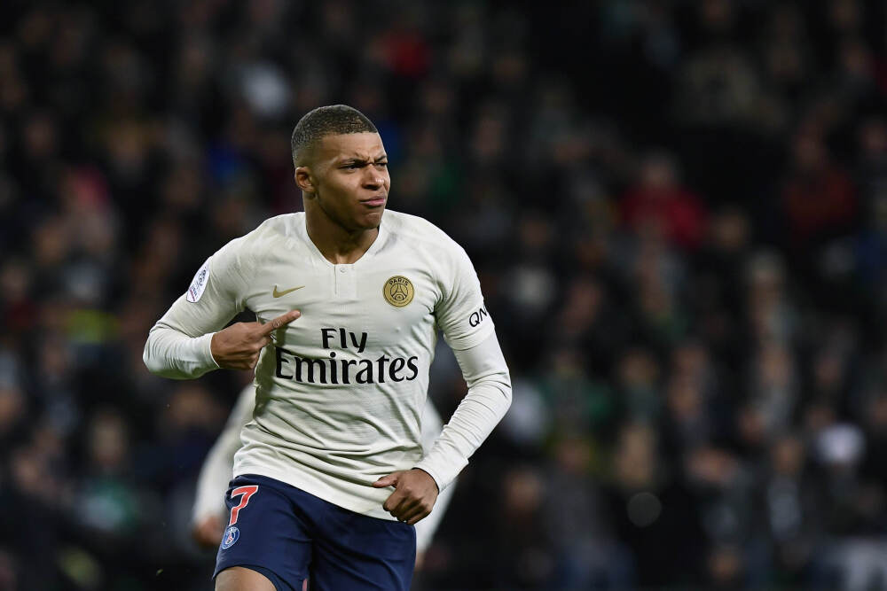 《大空头》原型人物伯里再度开炮：AI巨头涉嫌靠会计手法“虚增”利润